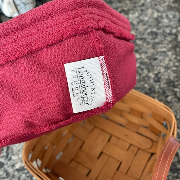 Signed Longaberger Small Berry Basket - Picture 3 of 7